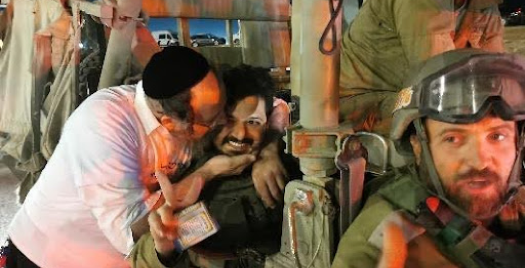 Supporting the soldiers with chizuk and good cheer